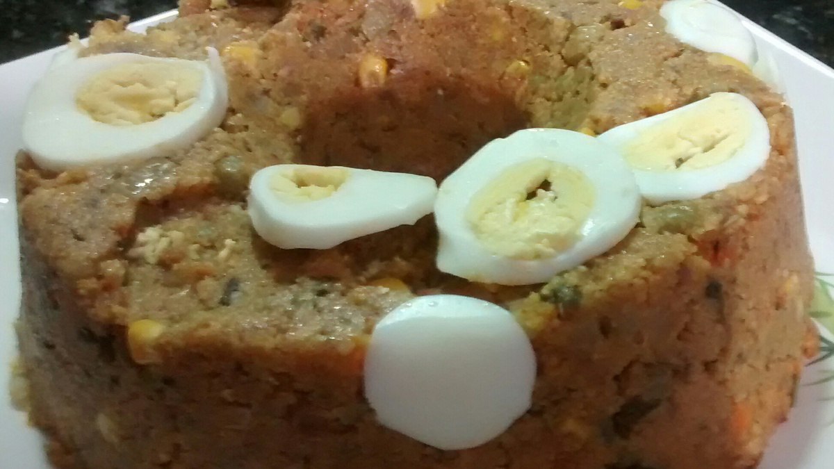 Cuscuz de Atum com molho de Tomate