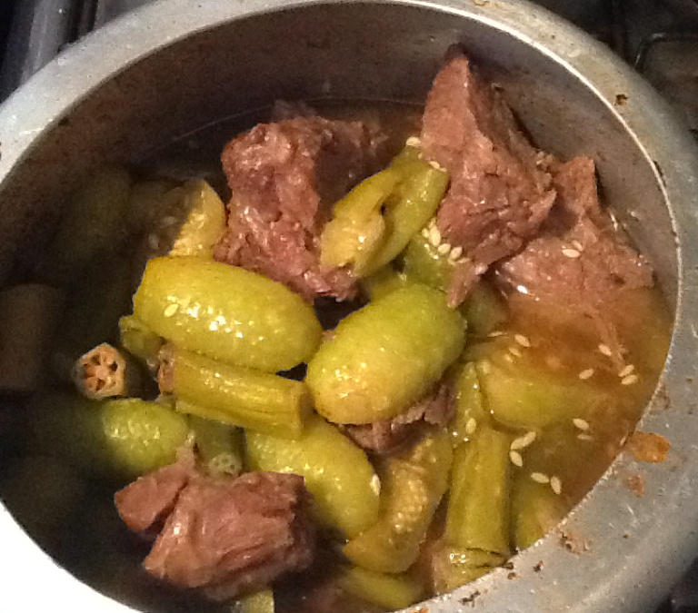 Carne com maxixe
