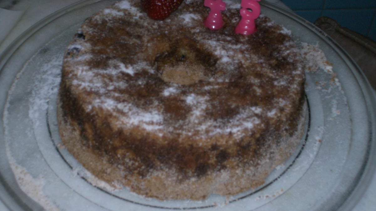 Bolo de maçã com castanha, nozes e canela