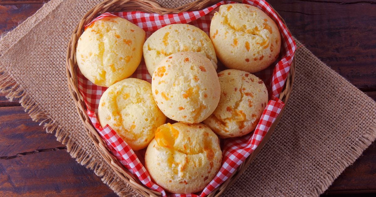 Pão de queijo com mussarela