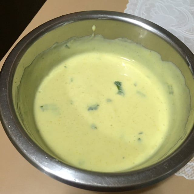 Molho de iogurte e cebolinha
