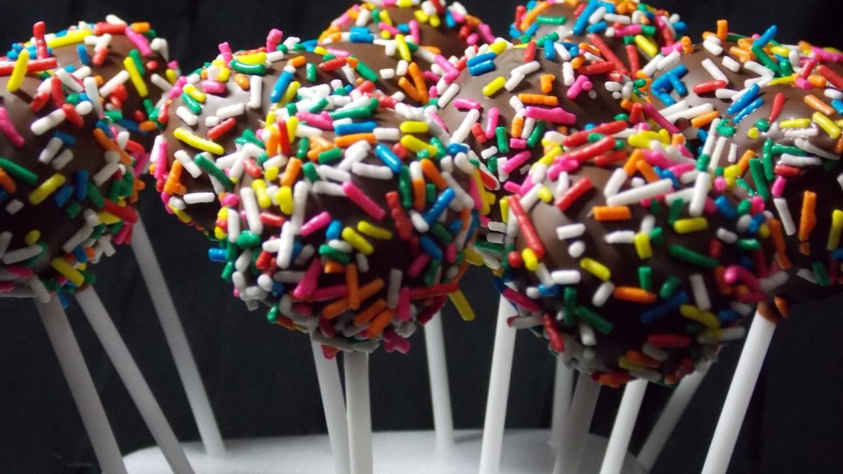 Brigadeiro no palito