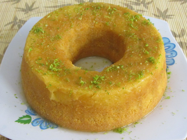 Bolo de fubá molhadinho vegano