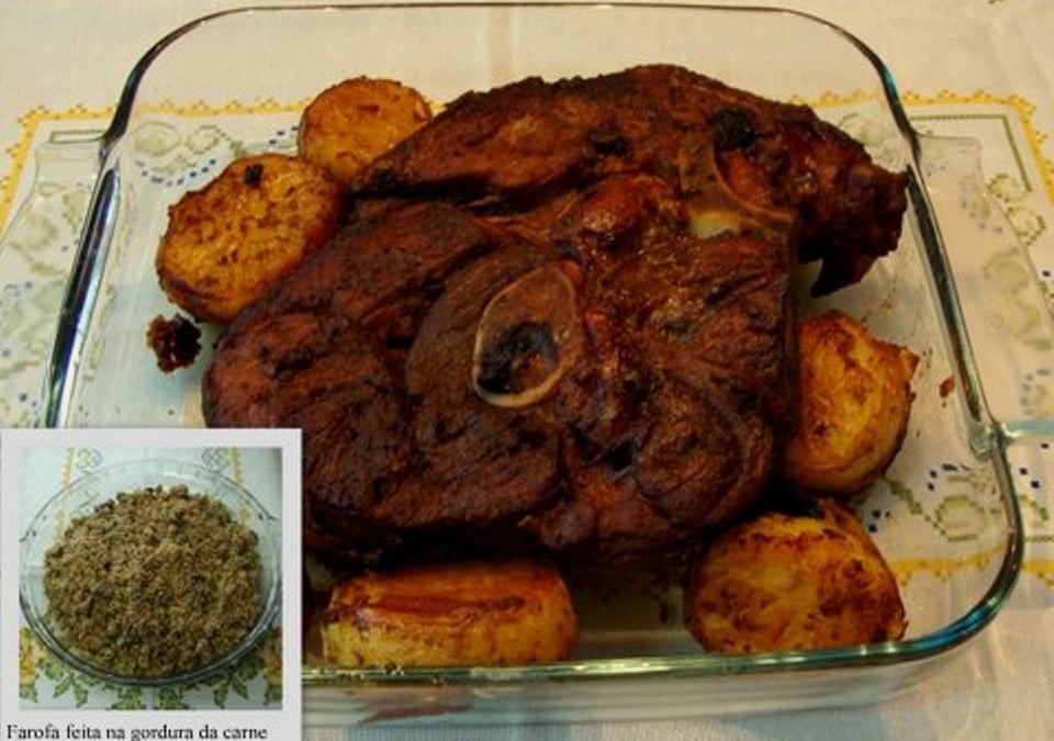 Pernil assado com batatas do Lúcio Cezar