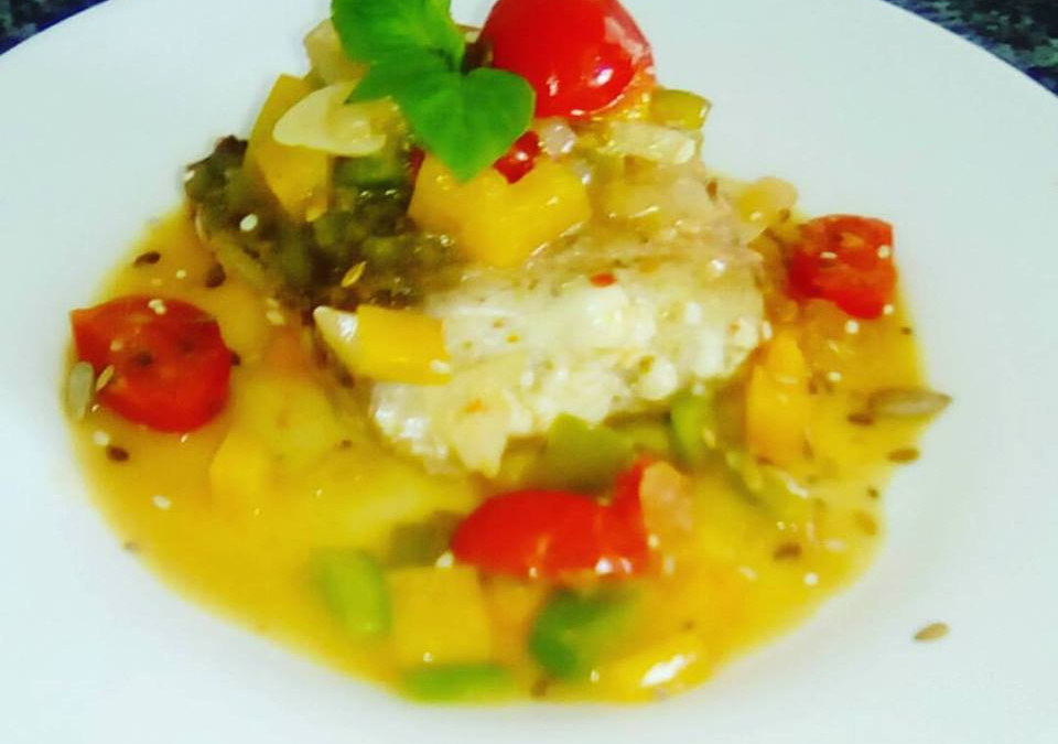 Pescada amarela com leite de coco e curry