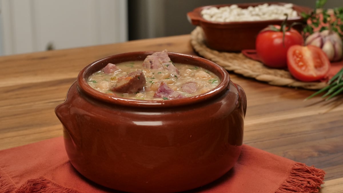 Feijoada de feijão-branco