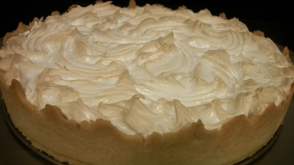 Torta de limão com cobertura de marshmallow