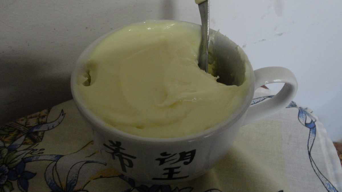 Bolo de limão de caneca