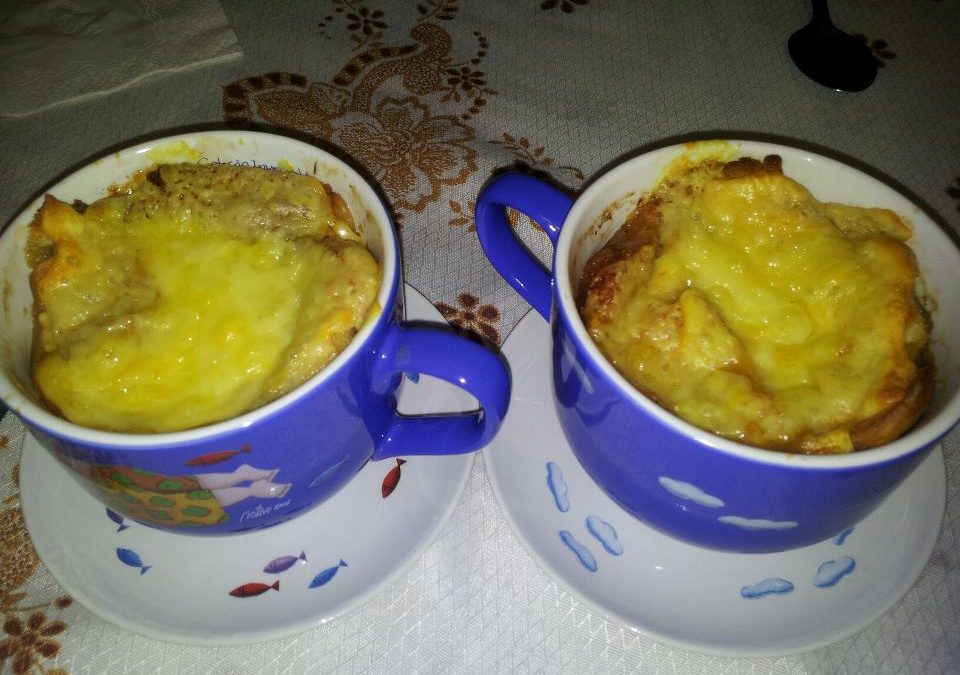 Sopa de cebola francesa