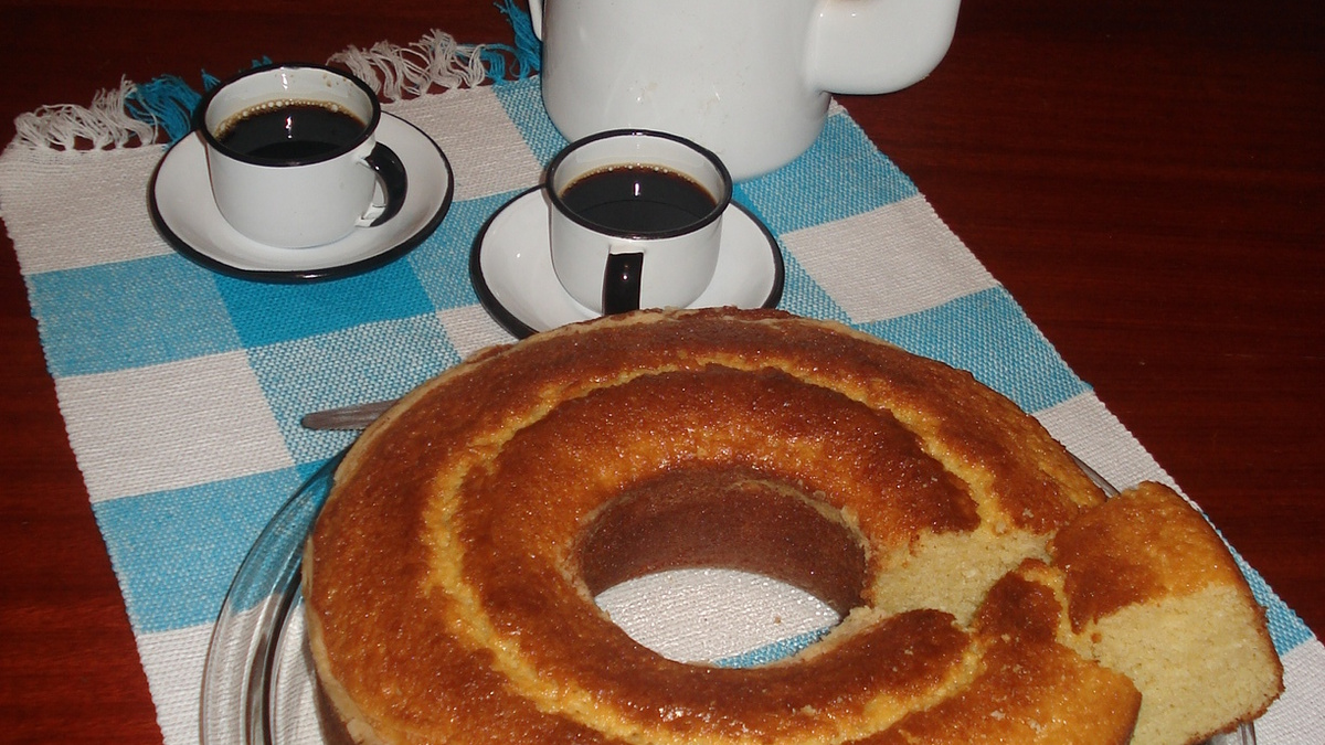 Bolo de fubá de preguiçoso