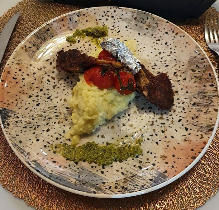 Risoto de tomate seco com molho pesto