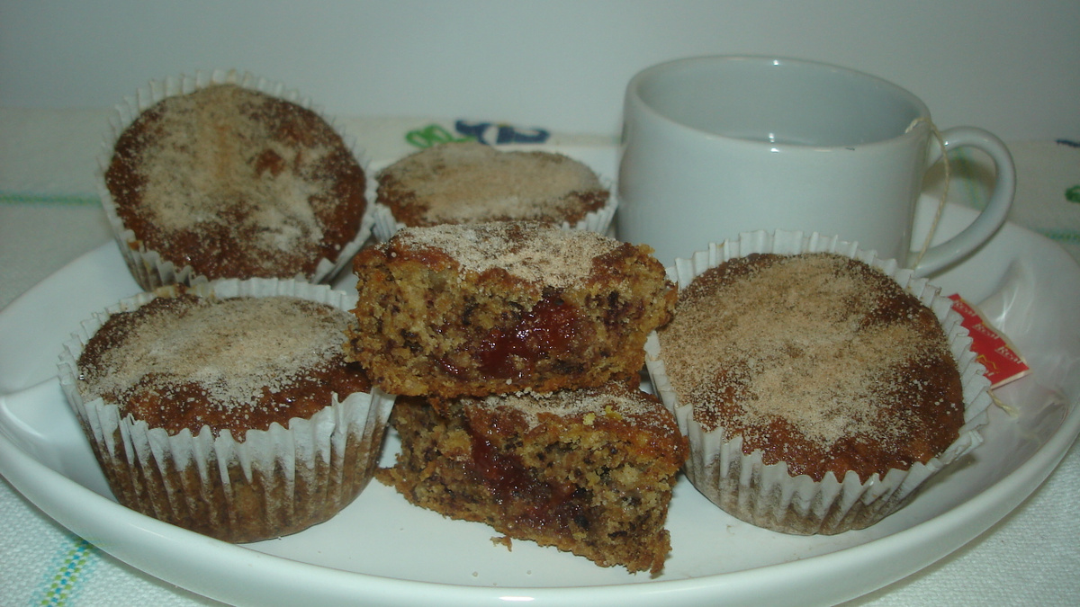 Muffin de banana recheado com goiabada