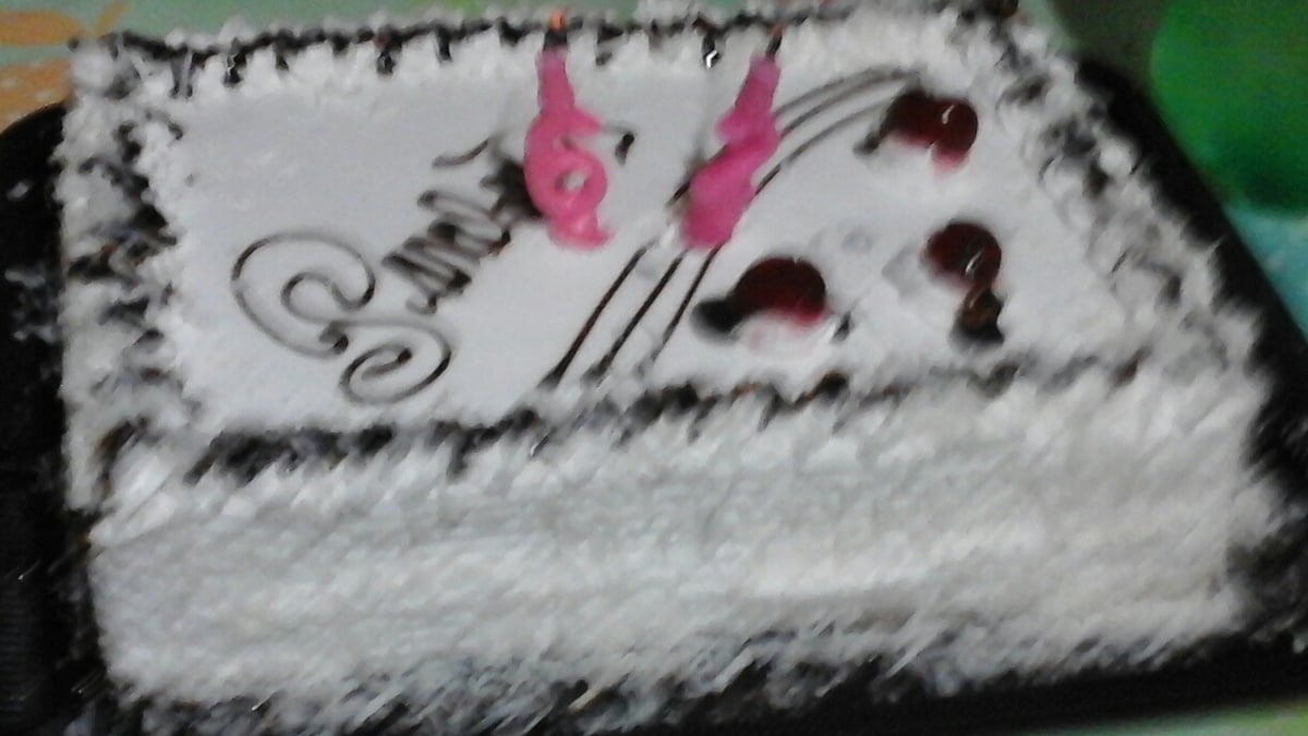 Bolo de merengue com sorvete