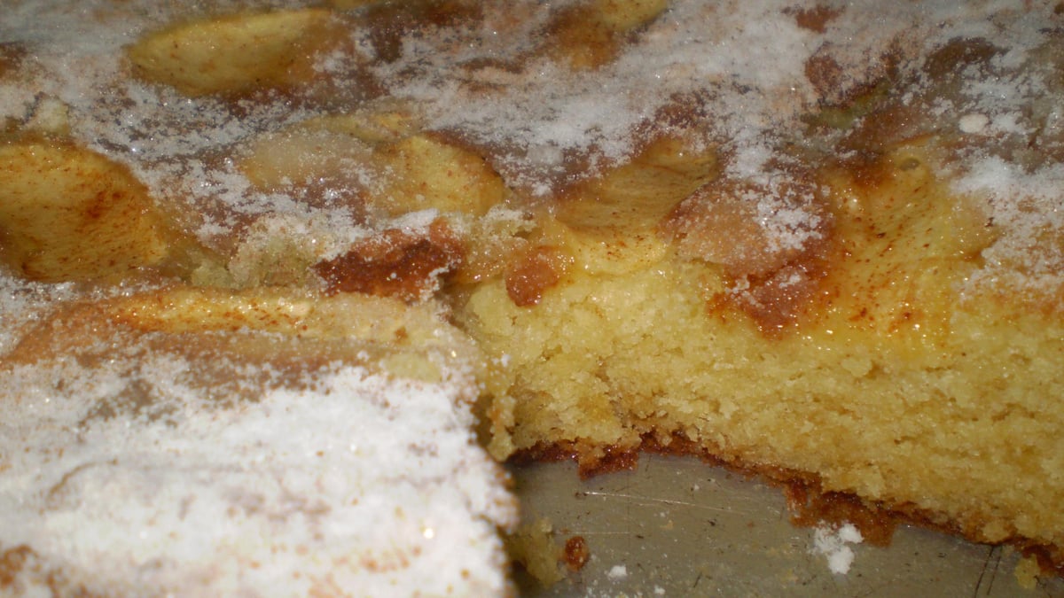 Bolo de maçã com laranja
