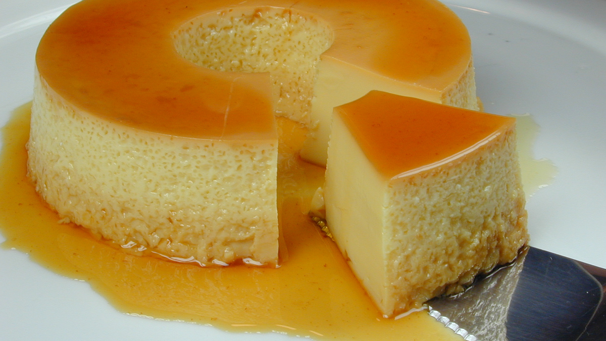 Pudim de leite condensado com chocolate