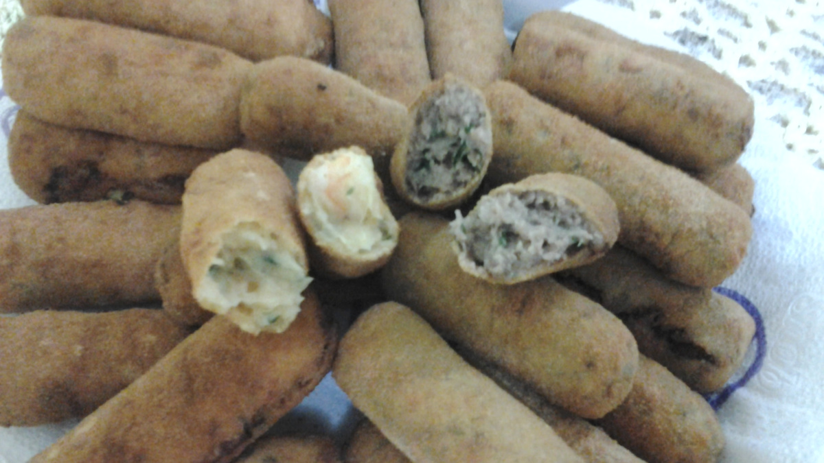Croquete de batata recheada com carne moída