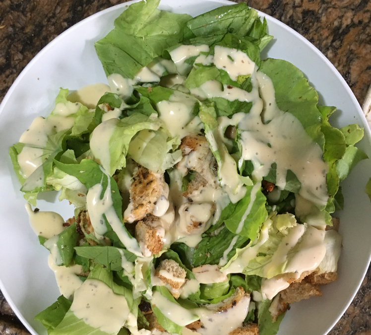 Salada imitando caesar