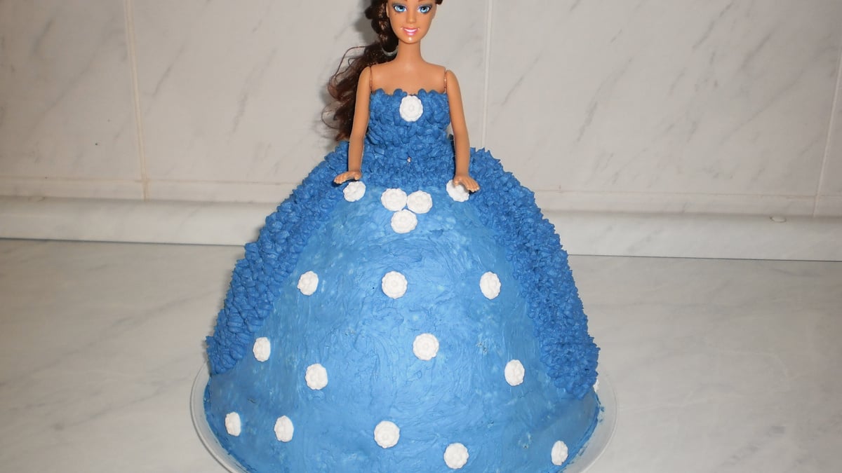 Bolo boneca