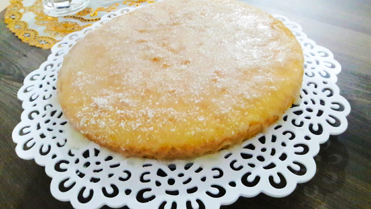 Calda fácil de limão para bolos