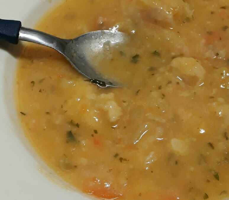 Sopa com peixe e aveia