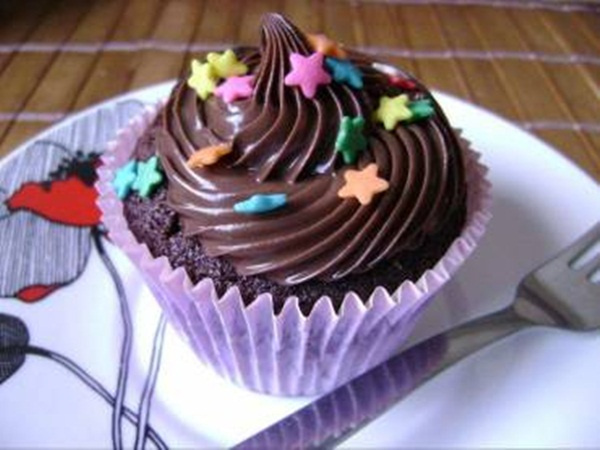 Cupcake de chocolate com nutella da Max de 2 Broke Girls
