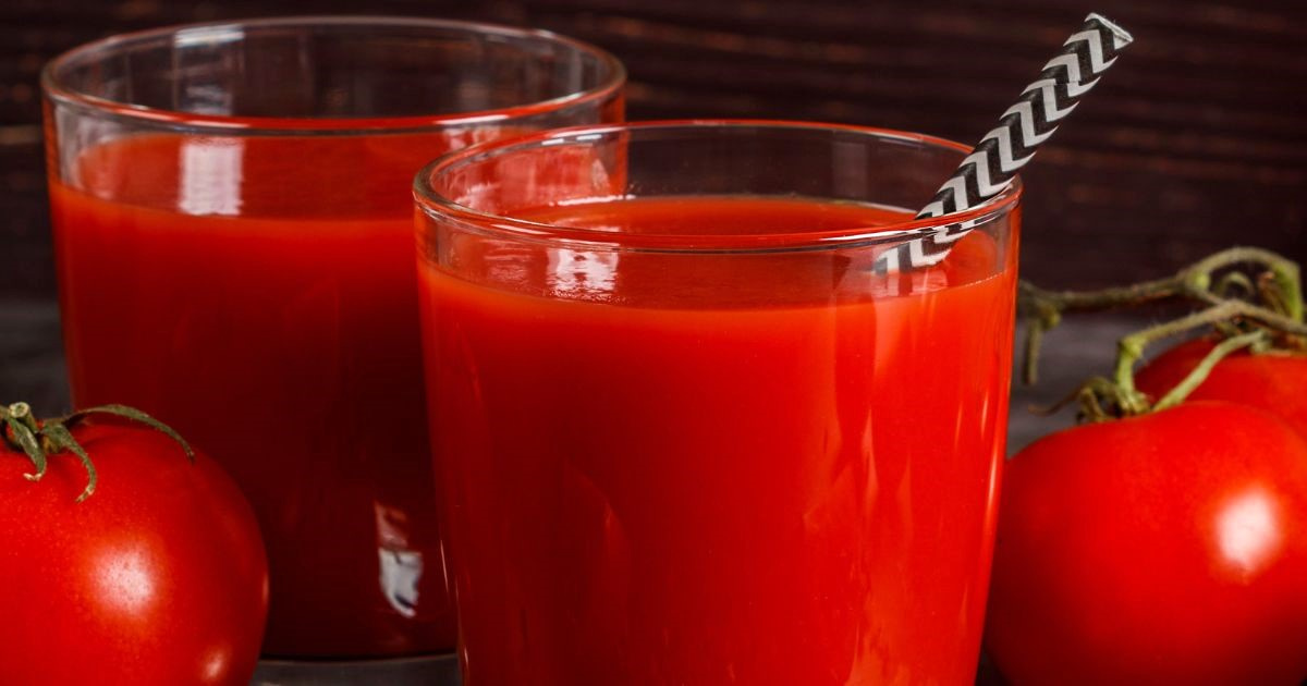 Suco de tomate natural