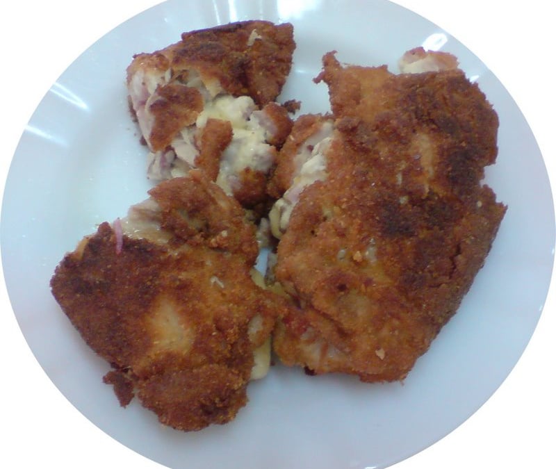Sobrecoxas à milanesa recheadas