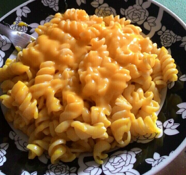 Macarrão com queijo vegano - mac and cheese