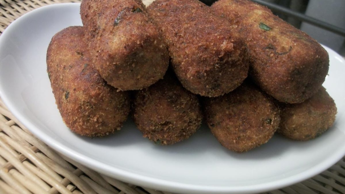 Croquete de batata com carne moída