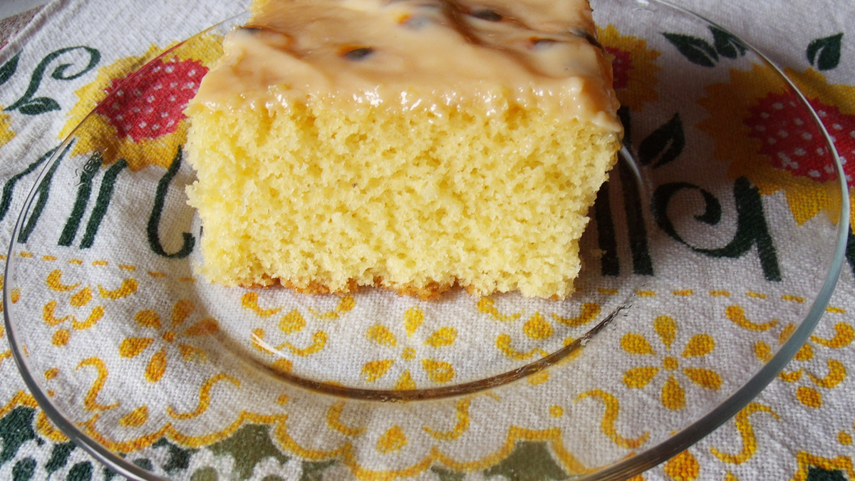 Bolo de maracujá de liquidificador