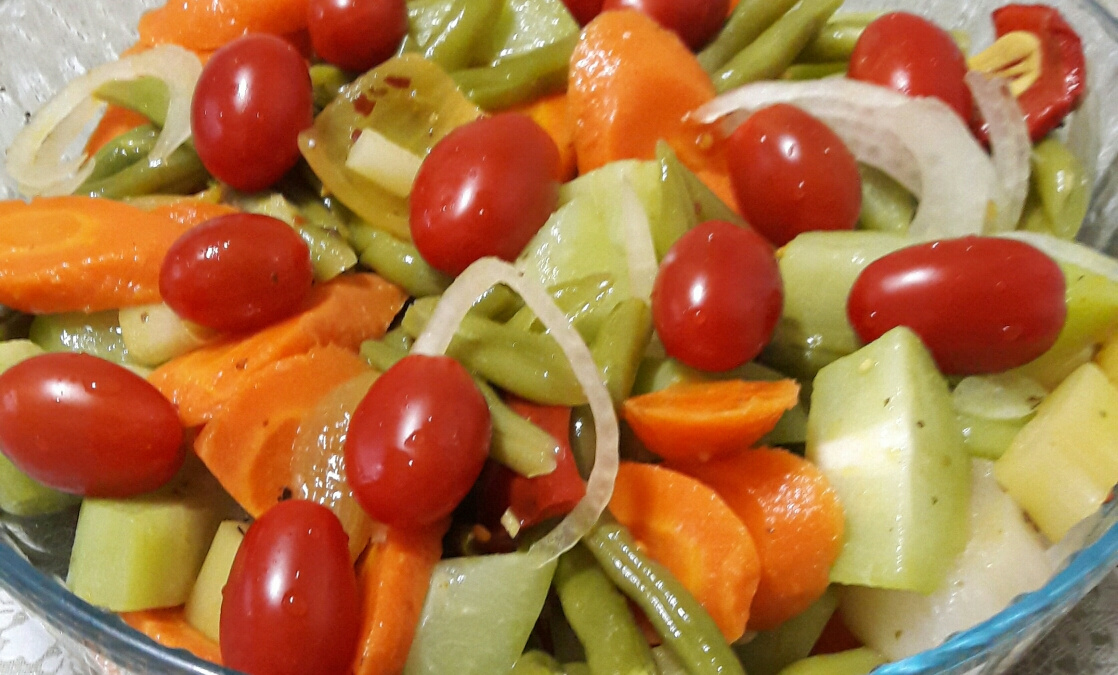 Salada de legumes cozidos no vapor