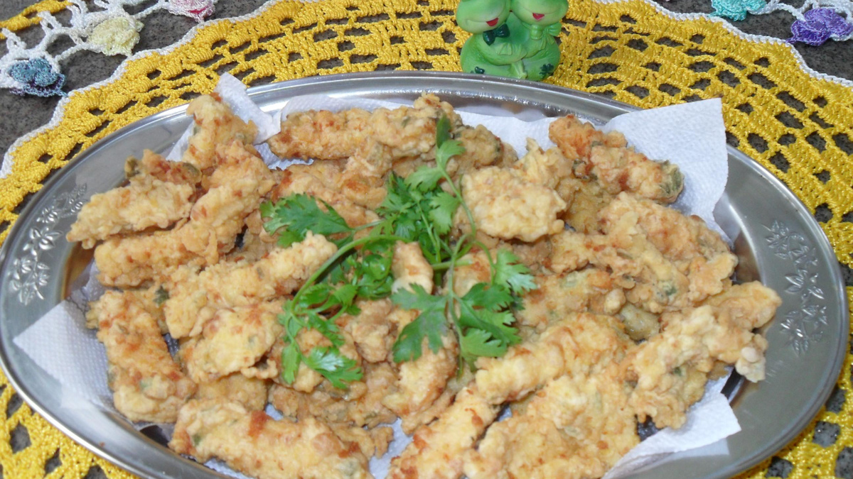 Frango em tirinhas empanado prático e rápido
