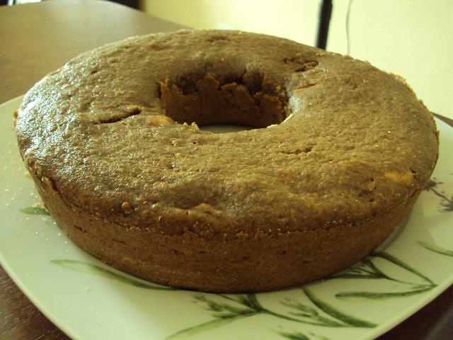 Bolo integral de banana com aveia e açúcar mascavo