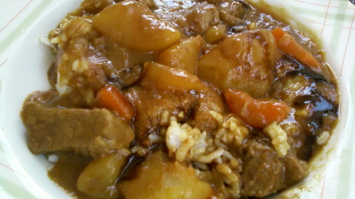 Curry Rice com maçã e mel