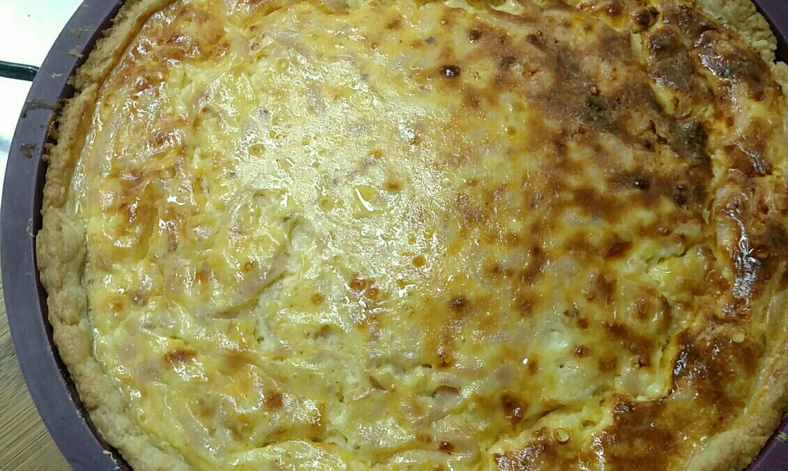 Quiche de provolone e peito de peru