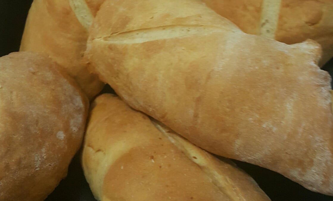 Pão caseiro simples