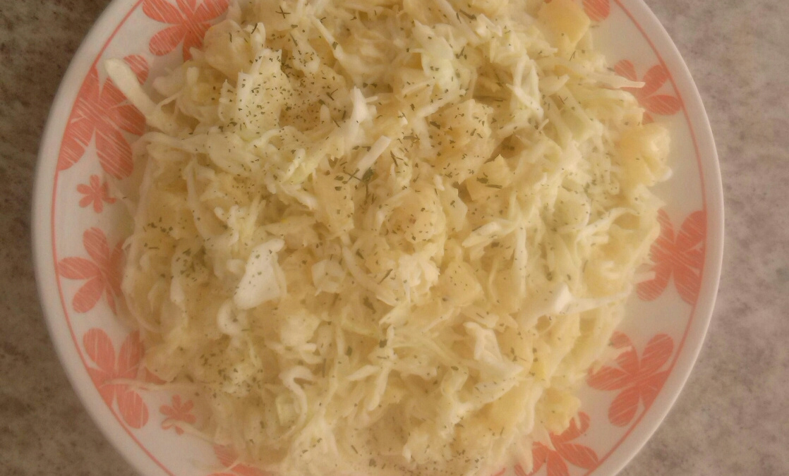 Salada de repolho e abacaxi