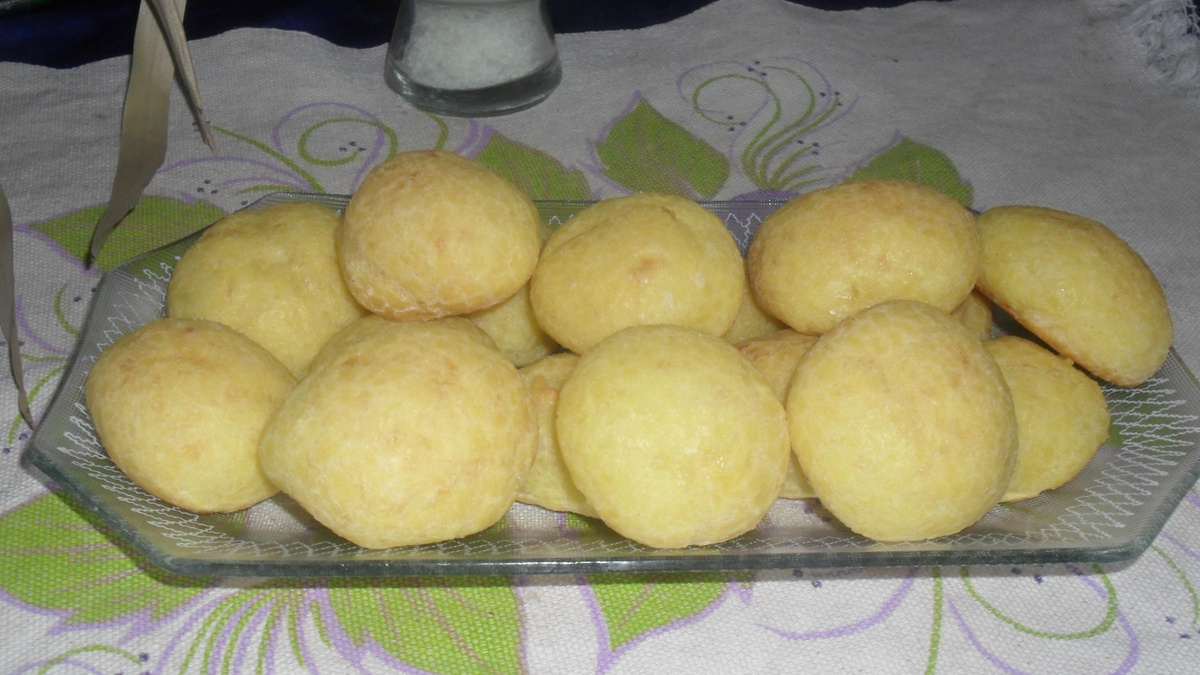 Pão de queijo fácil