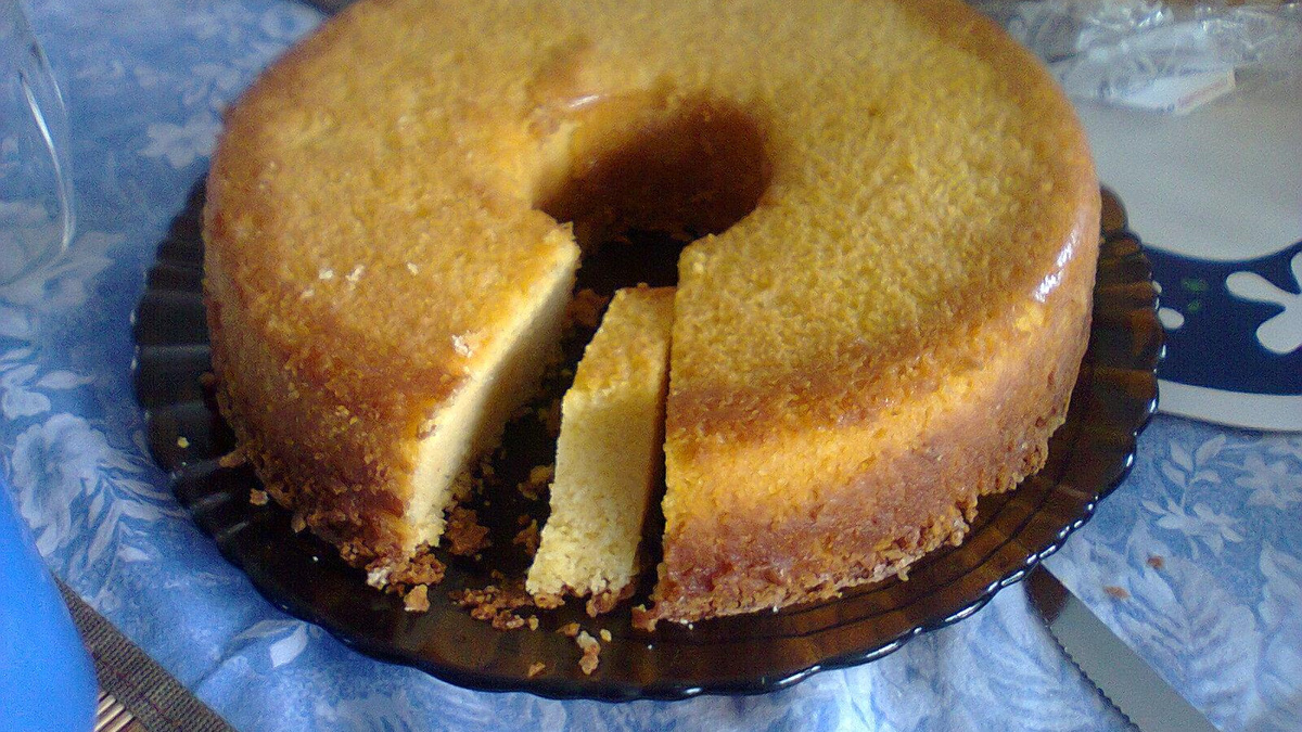 Bolo cremoso de milho