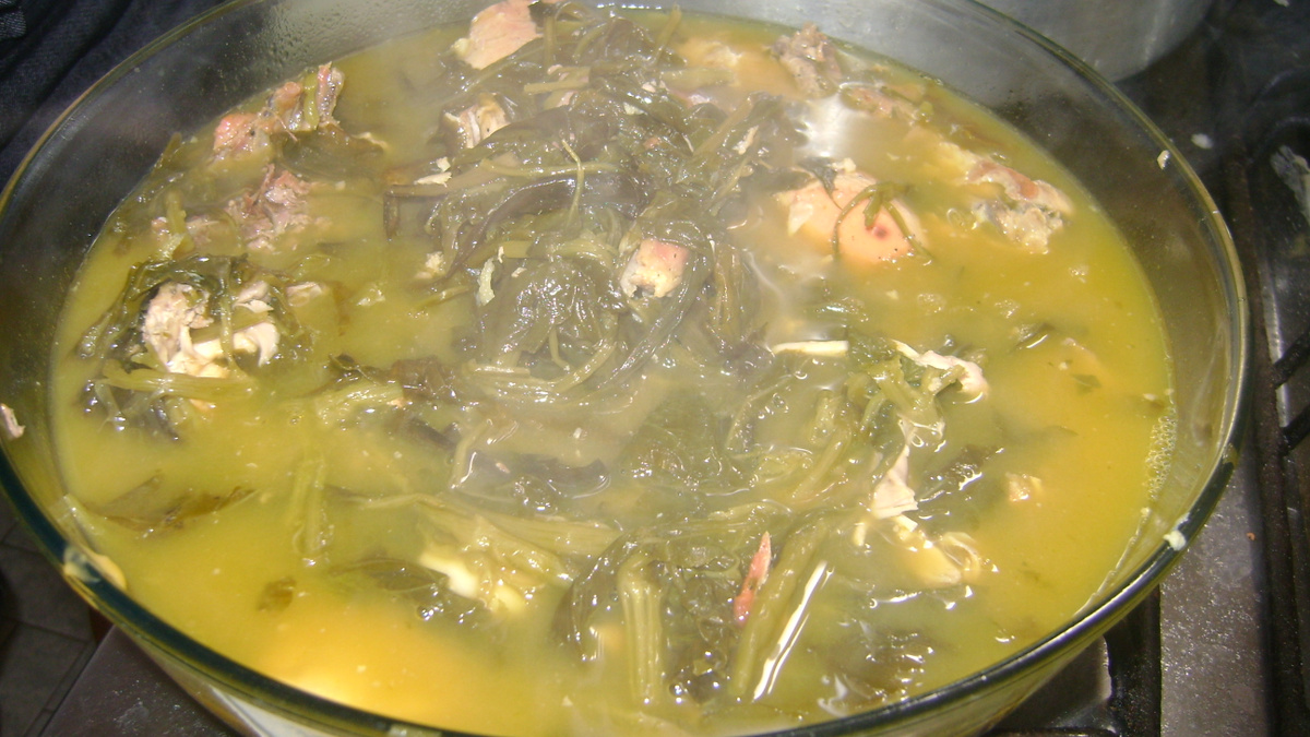 Frango no tucupi (original de Belém - PA)