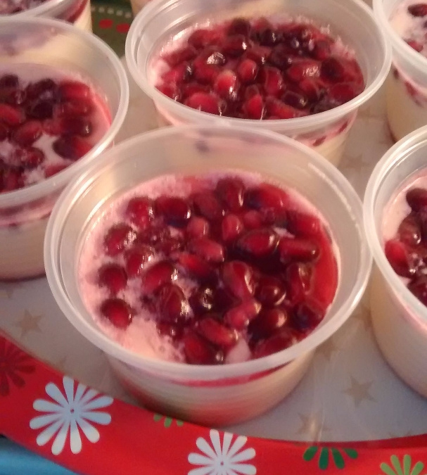 Mousse com Calda de Romã