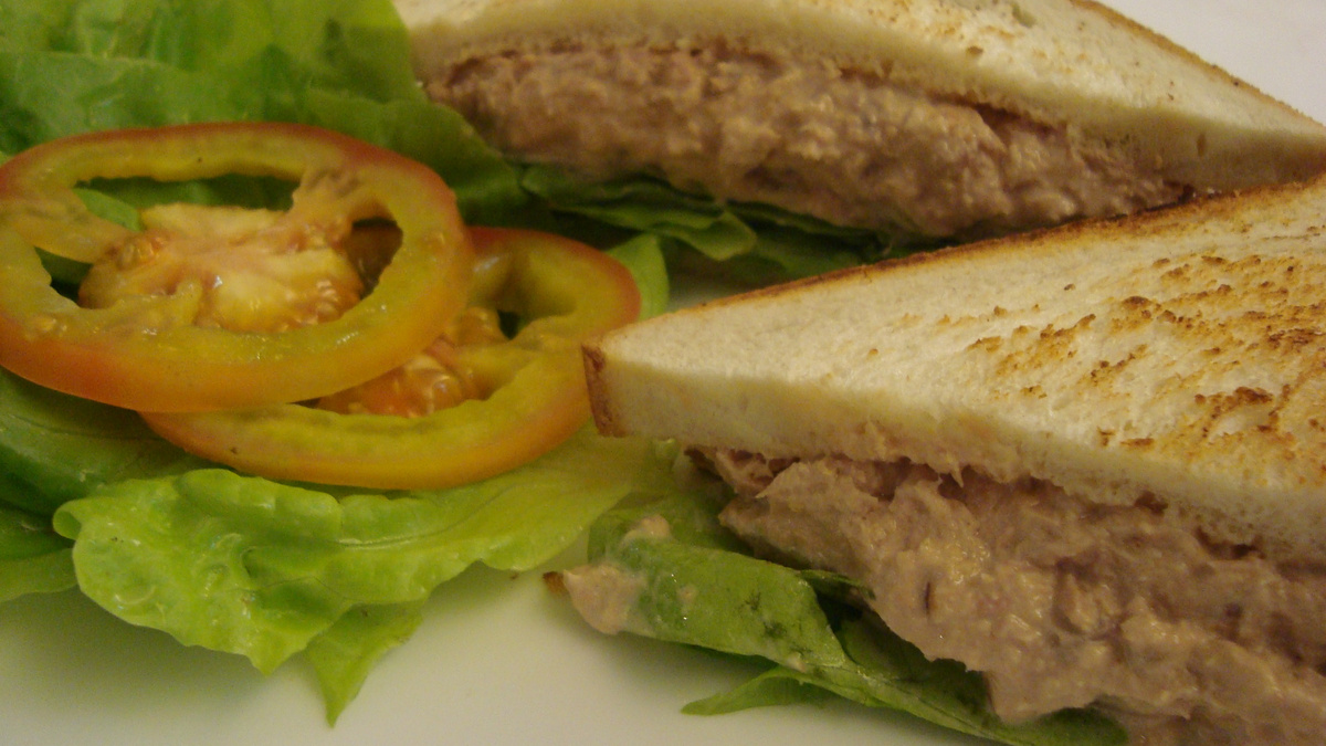 Sanduíche tuna fish da Família Burger