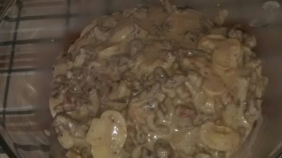 Carne picadinha com bacon ao molho de creme de leite