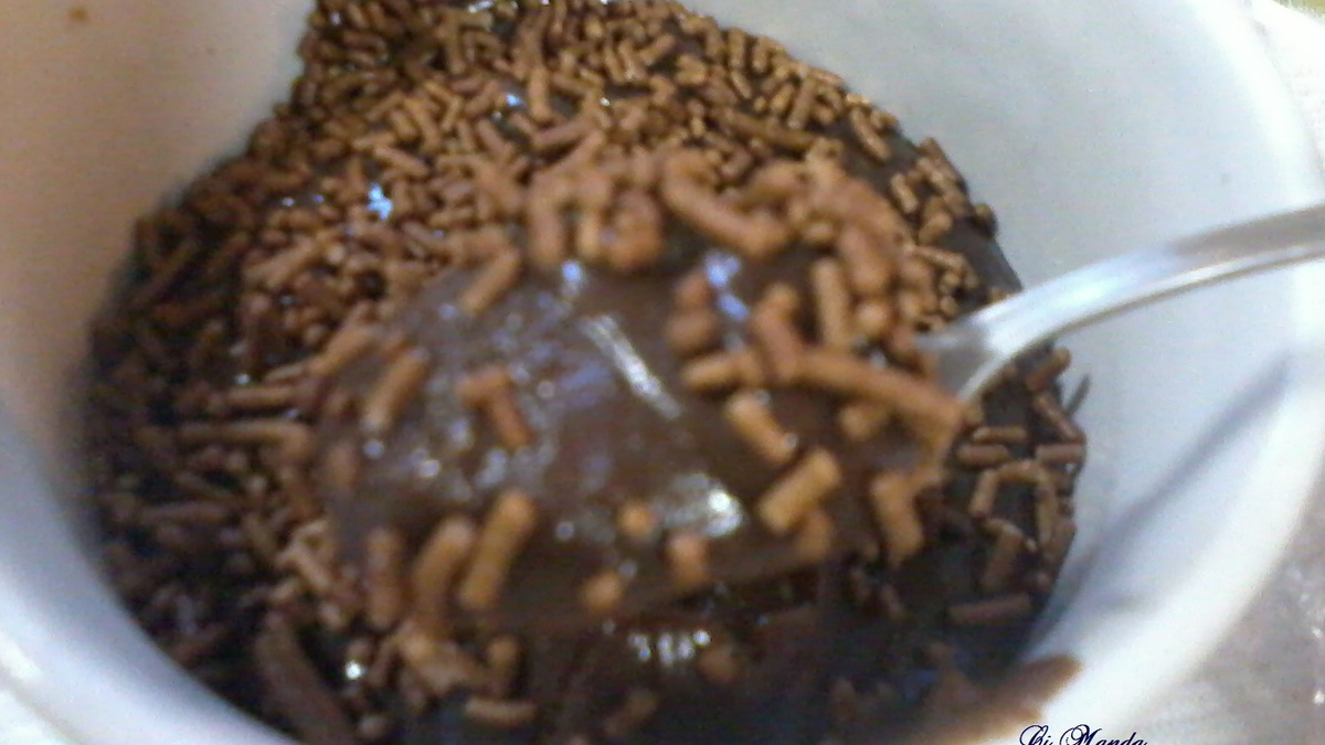 Brigadeiro de colher com gengibre e canela