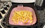 Faça assim para limpar a forma de silicone da airfryer