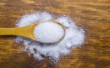 Sal muito além do tempero: o ingrediente é um poderoso aliado nas tarefas domésticas