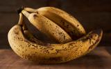 Adeus banana preta: a fruta vai durar muito mais se você armazená-la com esse item de cozinha que todo mundo tem em casa