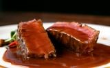 Chocolate em receitas salgadas: 3 pratos inusitados que você vai amar