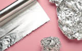O papel-alumínio é um tesouro que você tem em casa: 5 truques simples de limpeza que mudarão a sua casa