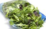 Não coma salada pronta sem antes saber os riscos à saúde! Estudo aponta os perigos